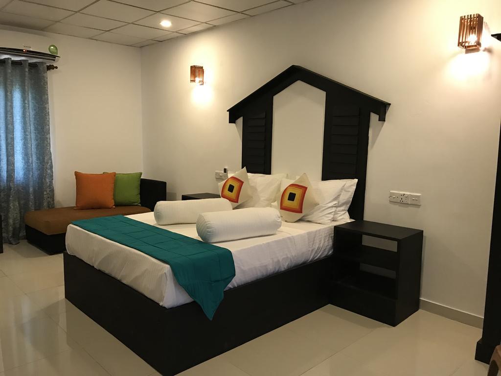 Sunshine Resort & Spa Sigiriya Bagian luar foto