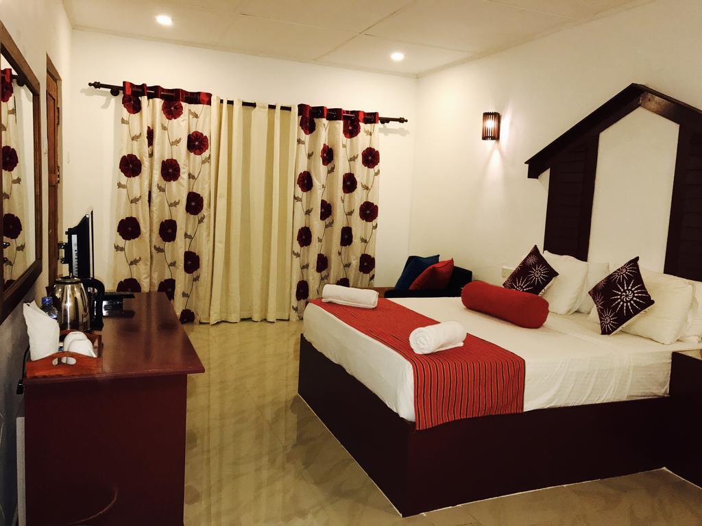 Sunshine Resort & Spa Sigiriya Bagian luar foto